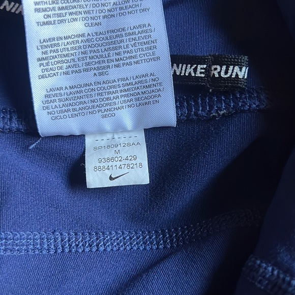 Nike NWOT Epic cropped running leggings with mesh mid rise firm support size M - Picture 11 of 14
